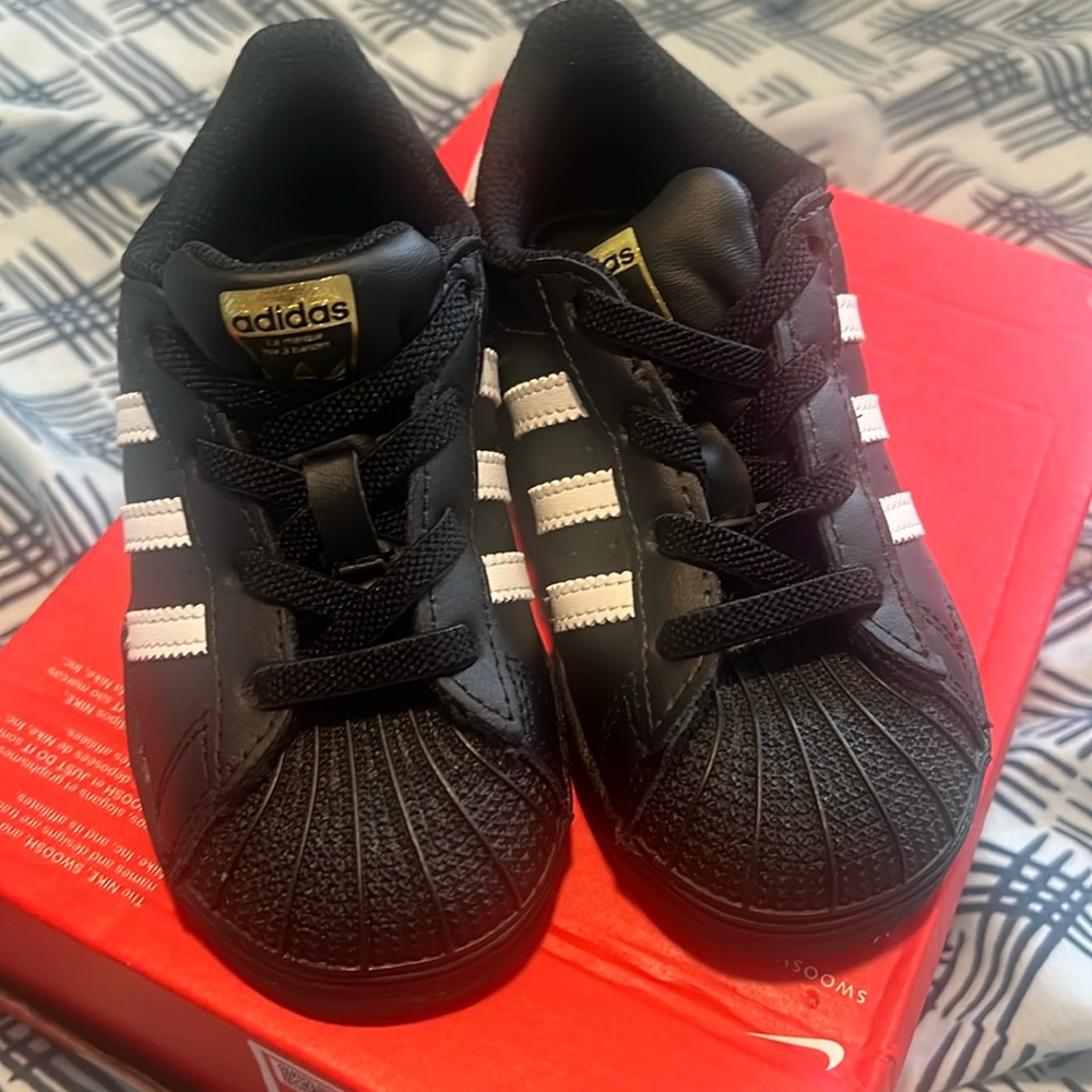 Adidas toddler sneaker